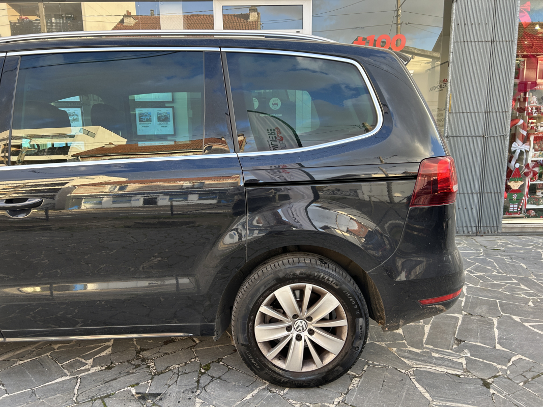 Volkswagen Sharan — 9