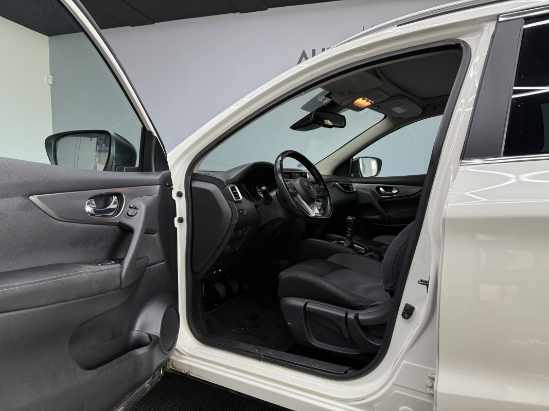 Nissan Qashqai — 10