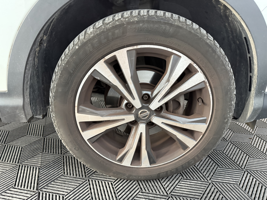 Nissan Qashqai — 16
