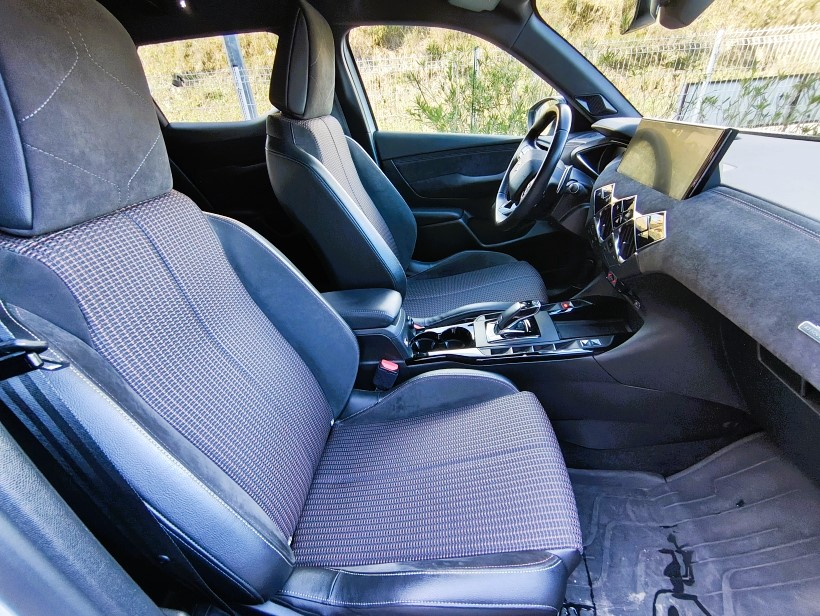 DS DS 3 Crossback — 12