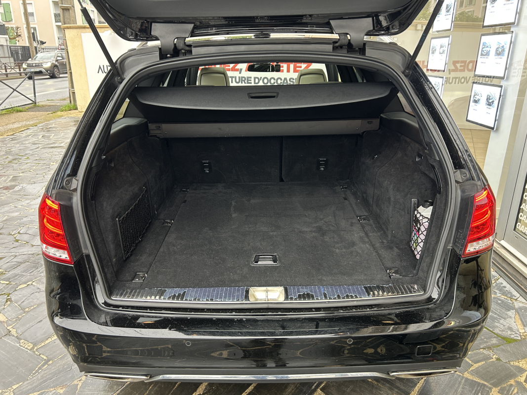 Mercedes Classe E — 20
