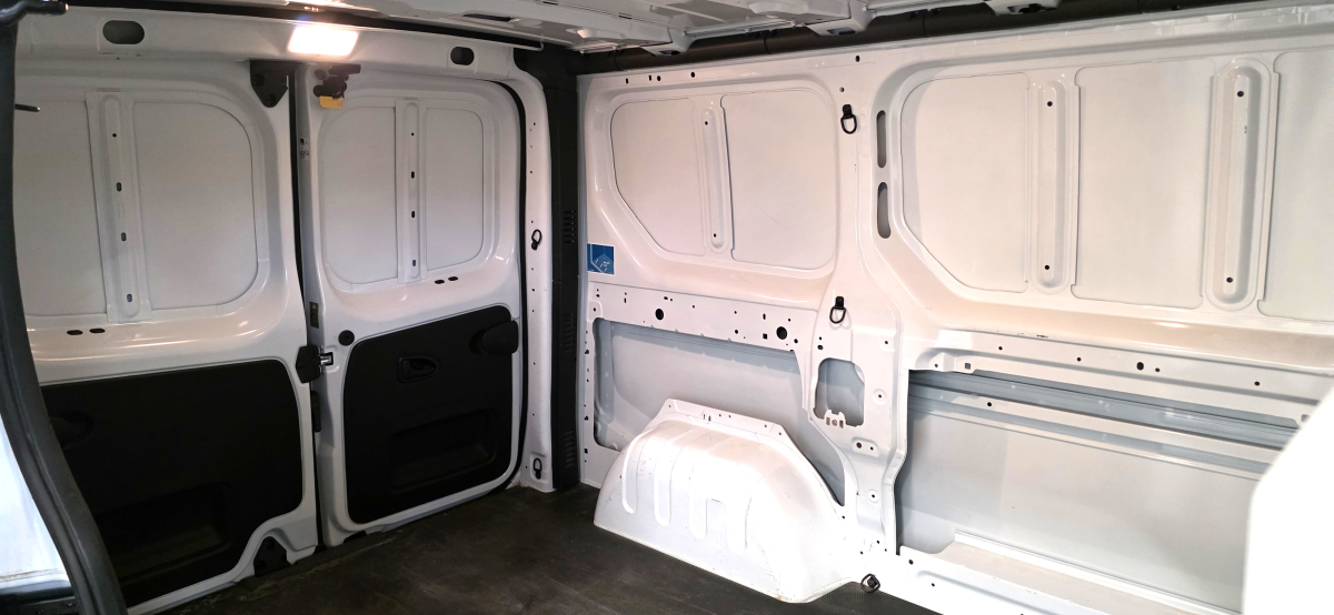 Renault Trafic — 17