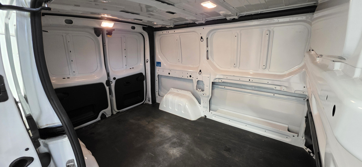 Renault Trafic — 19