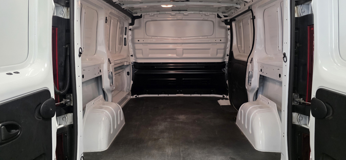 Renault Trafic — 20