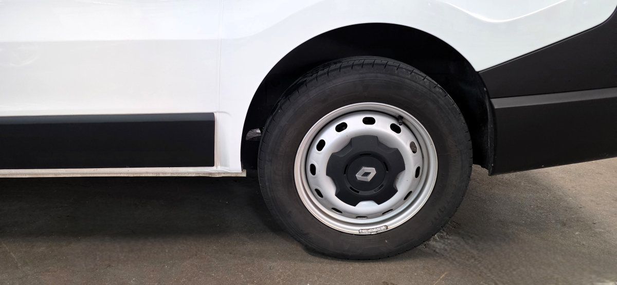 Renault Trafic — 24