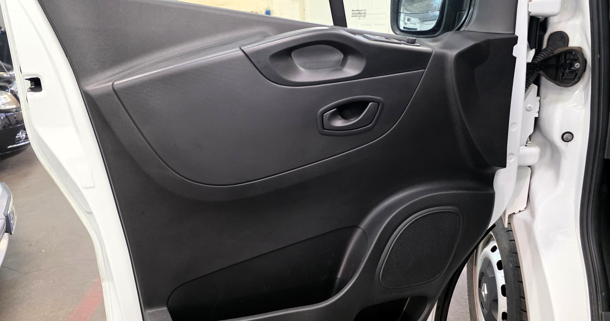 Renault Trafic — 26
