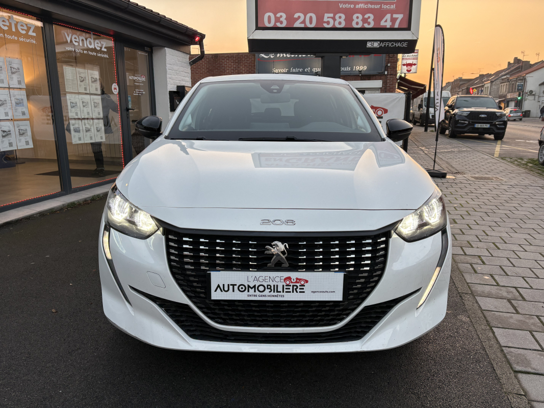 Peugeot 208 — 8