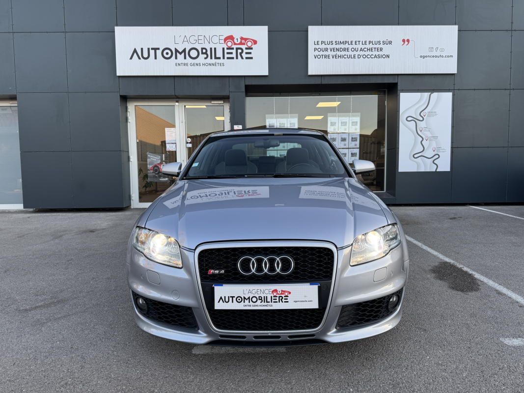 Audi RS4 — 3