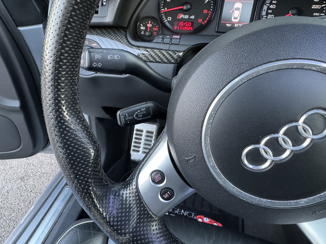 Audi RS4 — 12