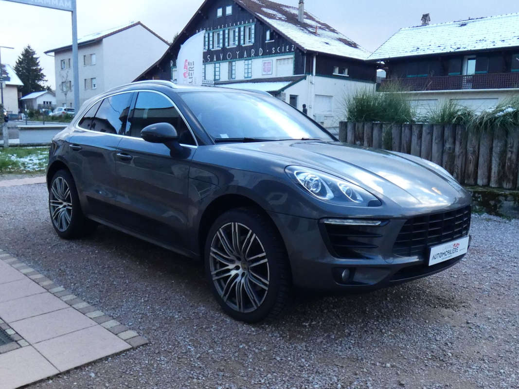 Porsche Macan — 3
