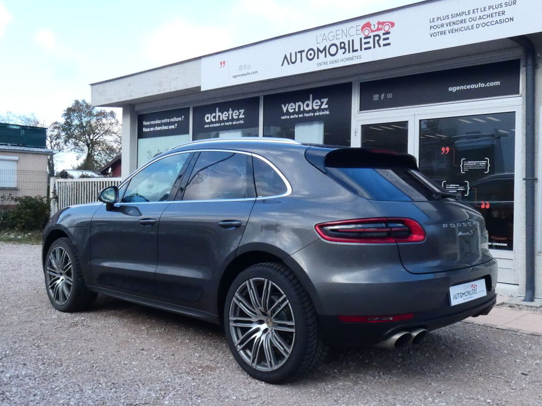 Porsche Macan — 8
