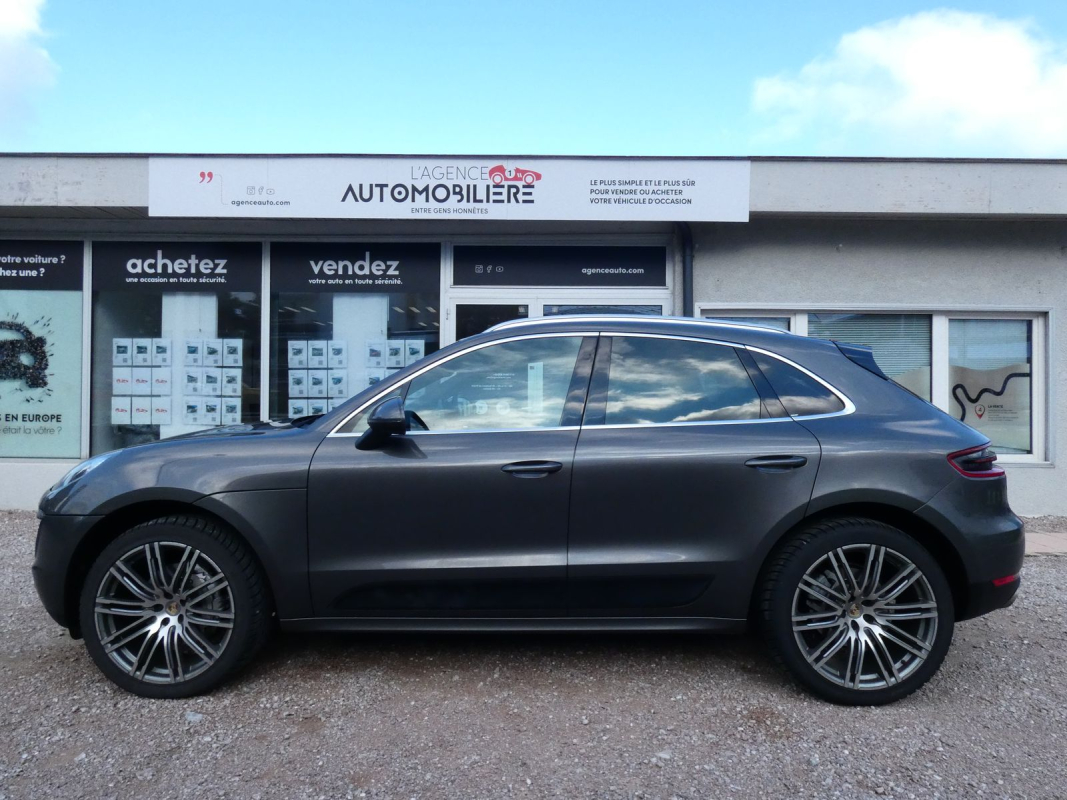 Porsche Macan — 9