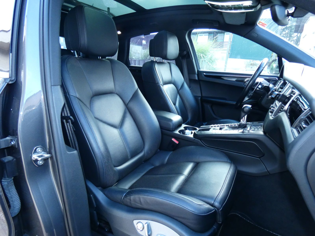 Porsche Macan — 19