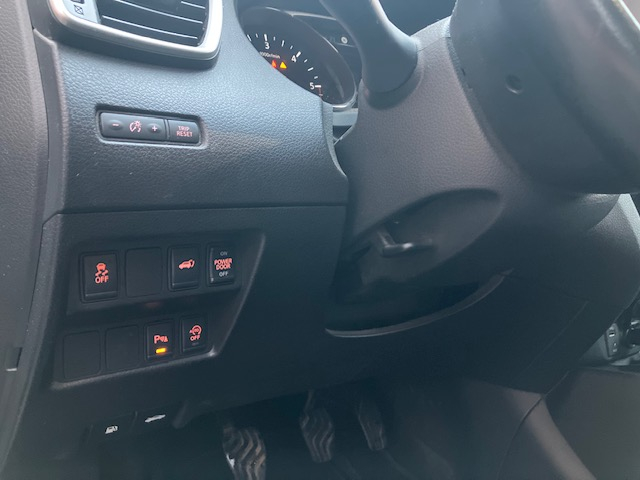 Nissan X-Trail — 12