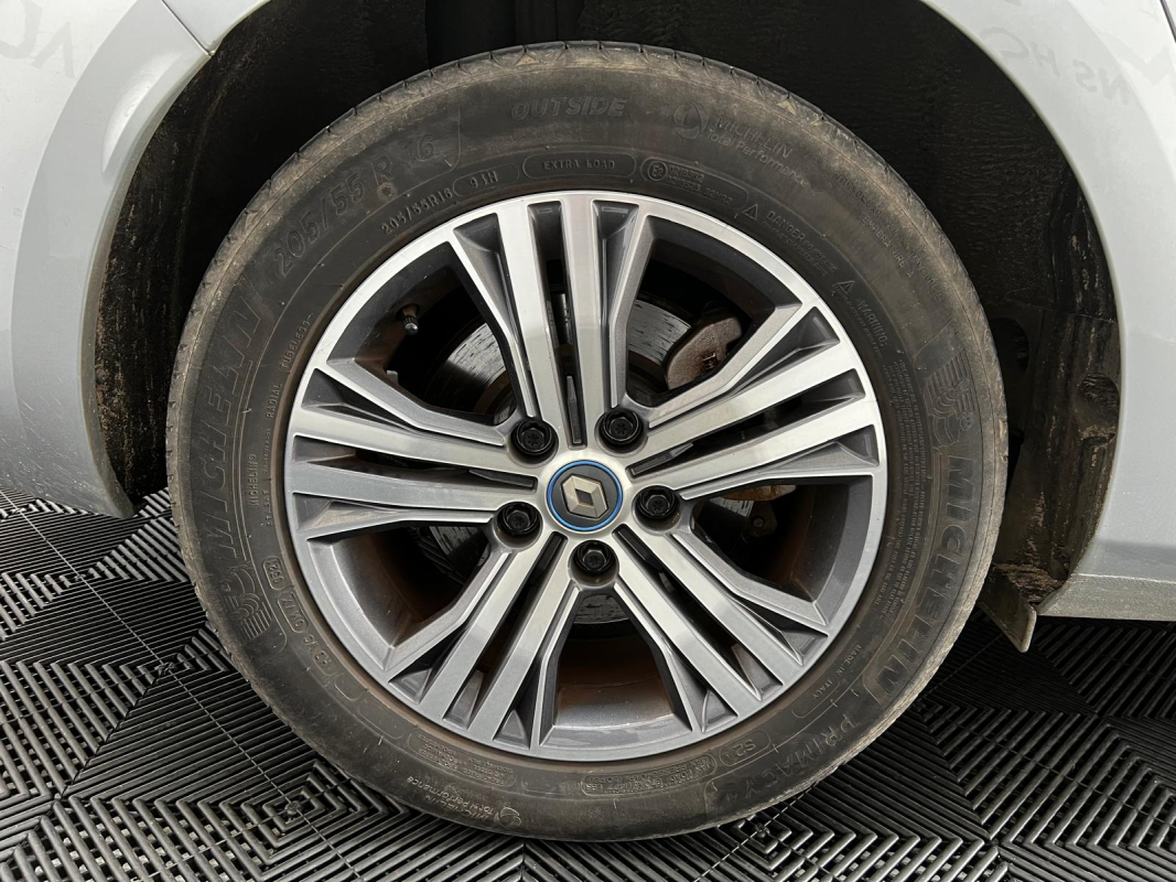 Renault Megane Estate — 24