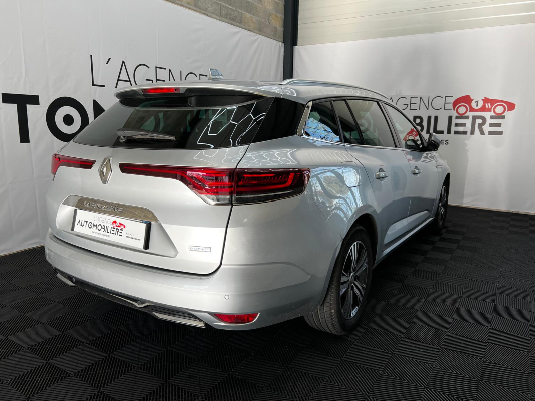 Renault Megane Estate — 5