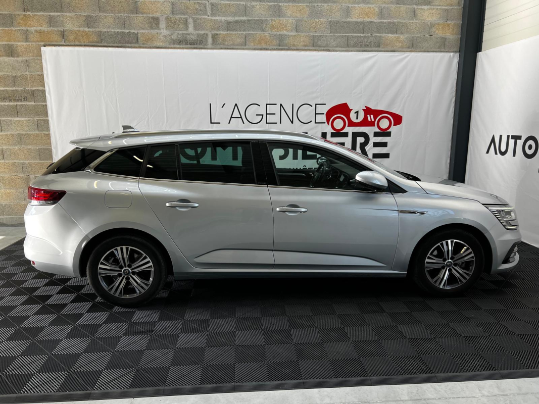 Renault Megane Estate — 8