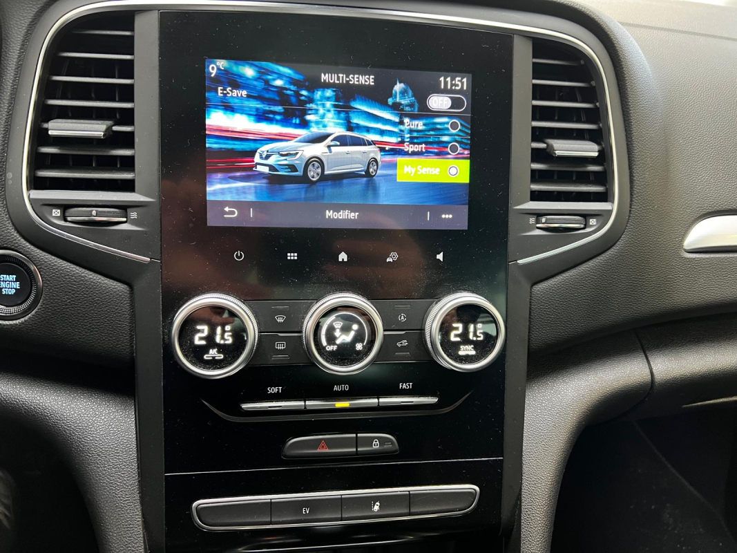 Renault Megane Estate — 13
