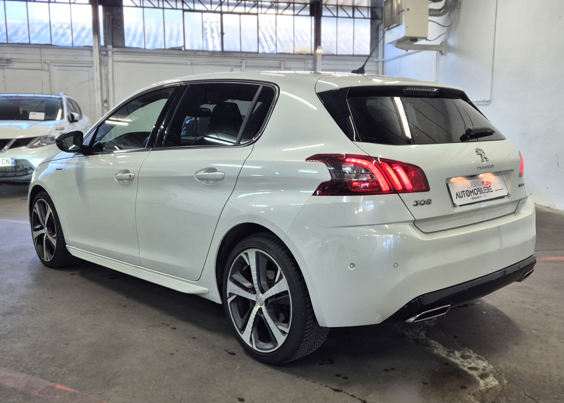 Peugeot 308 — 3