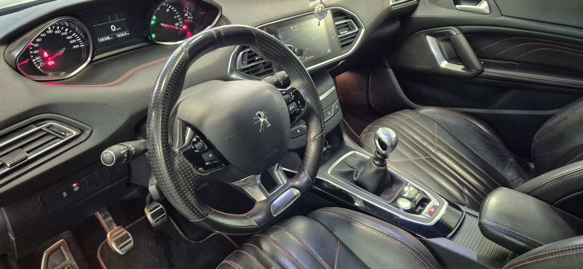Peugeot 308 — 19