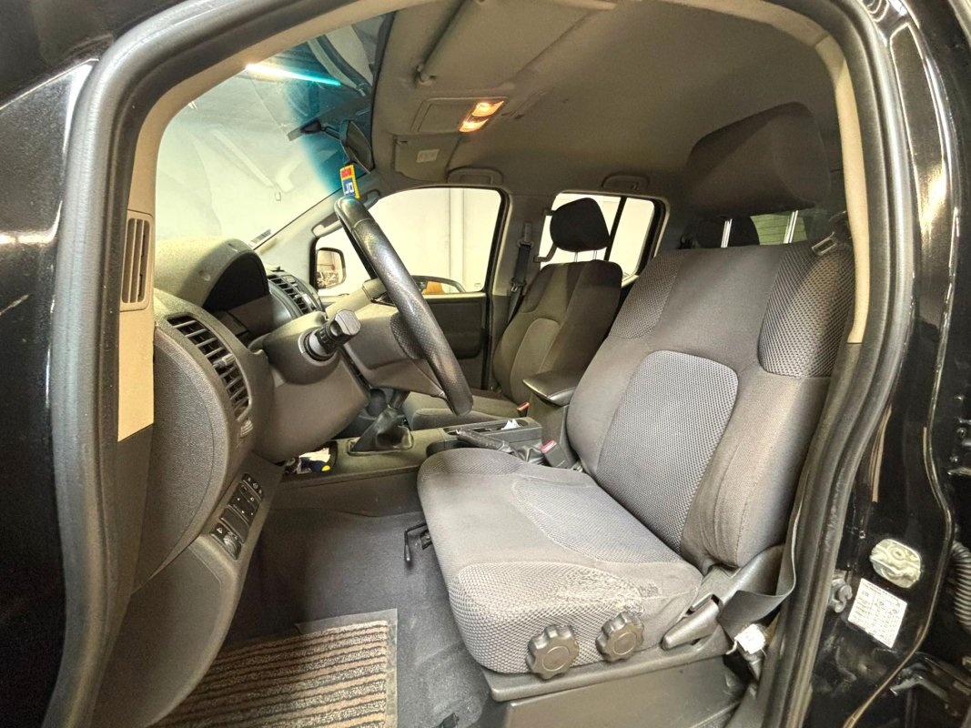 Nissan Navara — 15