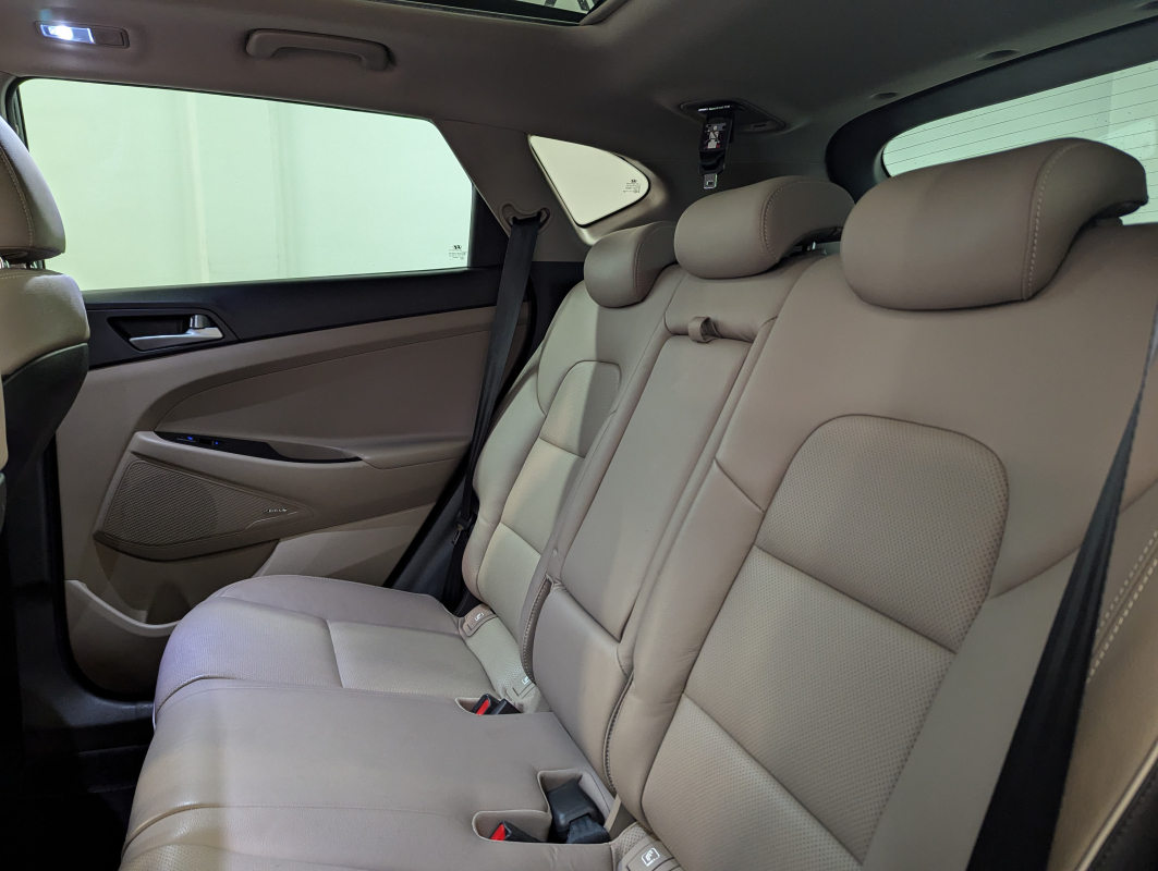 Hyundai Tucson — 16