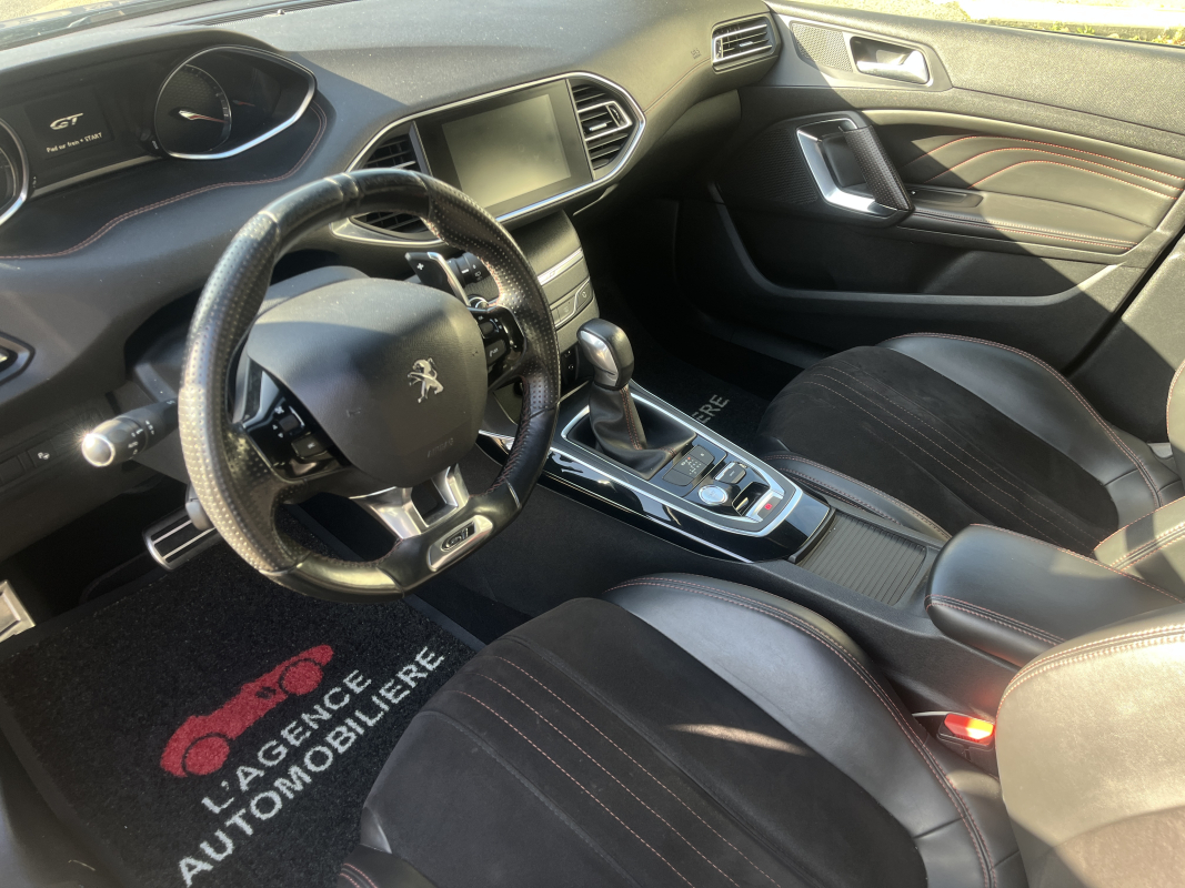 Peugeot 308 — 9