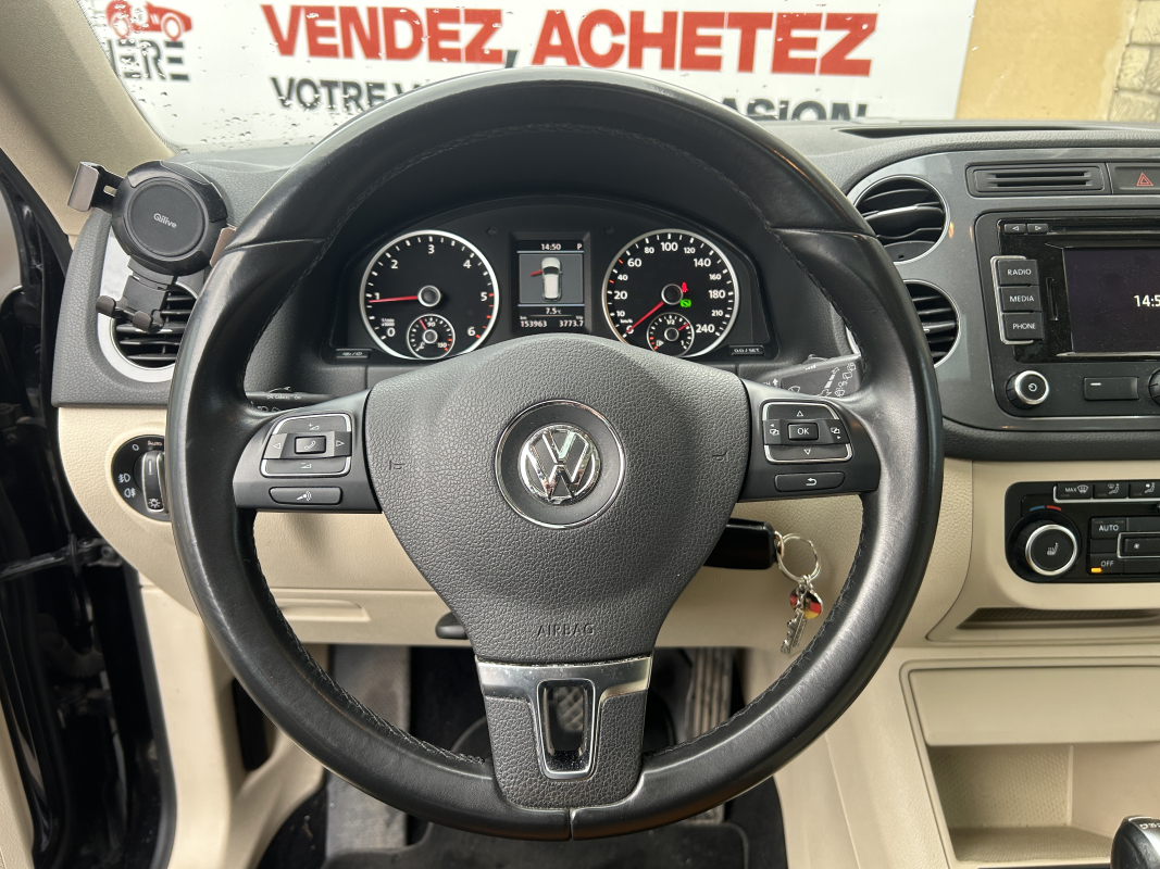 Volkswagen Tiguan — 9
