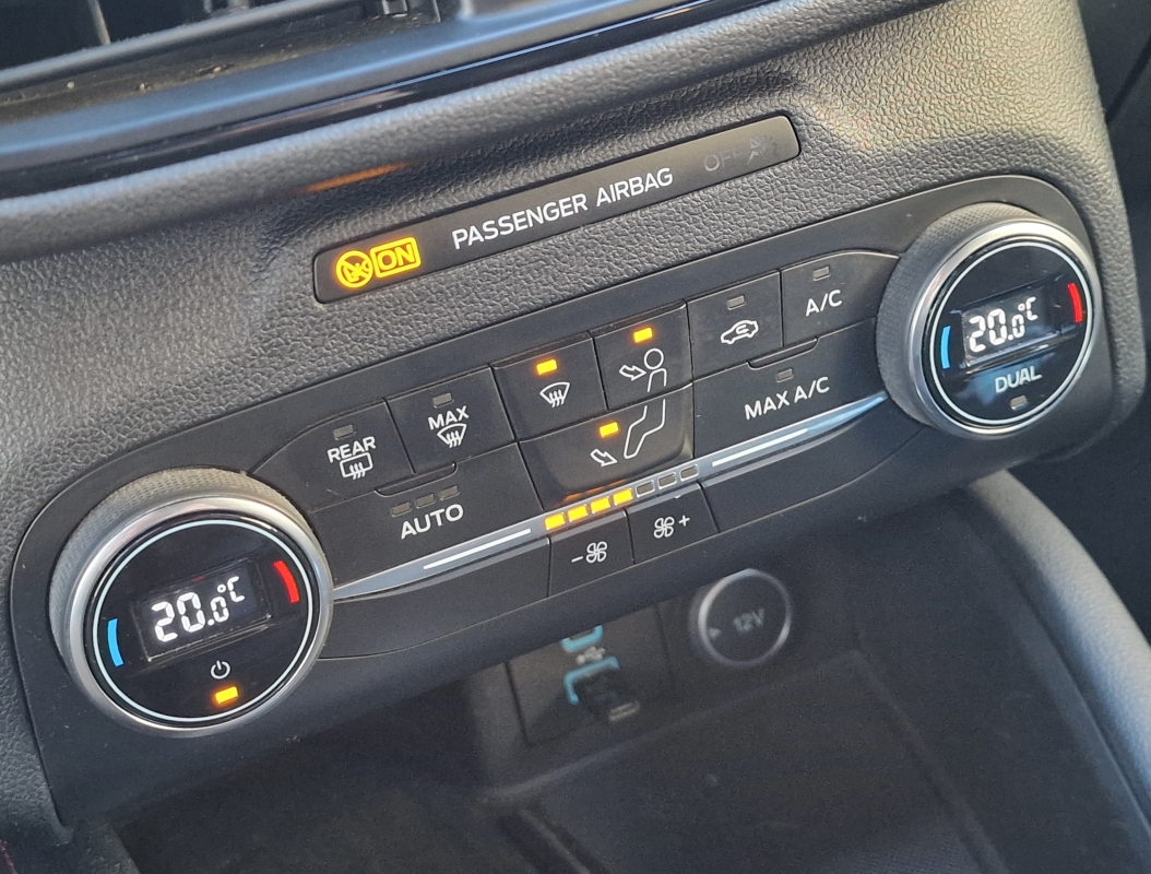Ford Kuga — 14