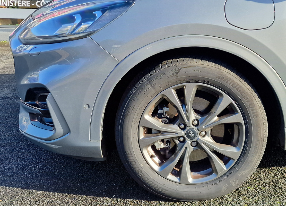 Ford Kuga — 21