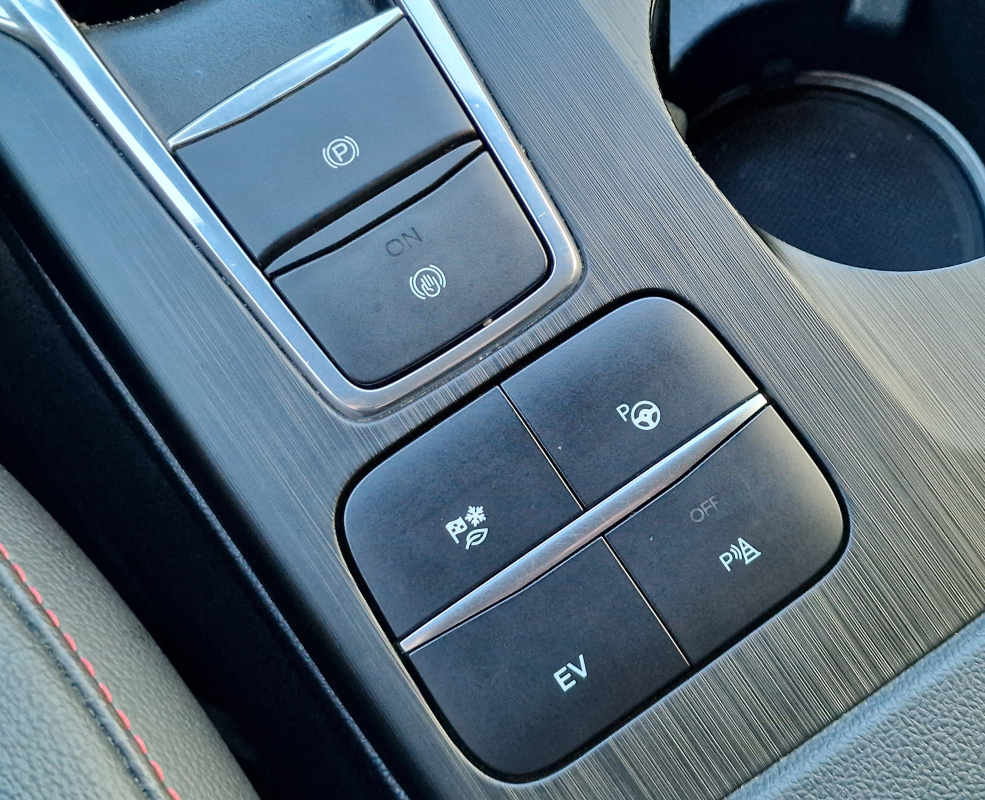 Ford Kuga — 13
