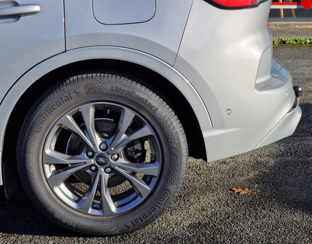 Ford Kuga — 24