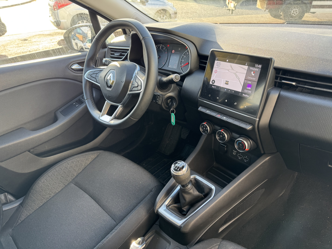 Renault Clio — 16