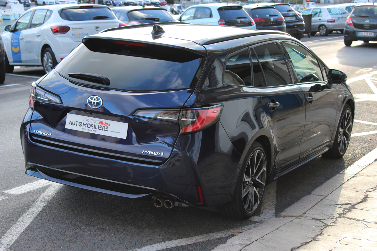 Toyota Corolla — 5
