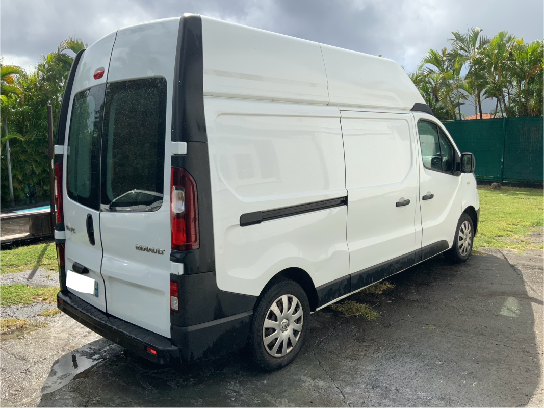Renault Trafic — 14