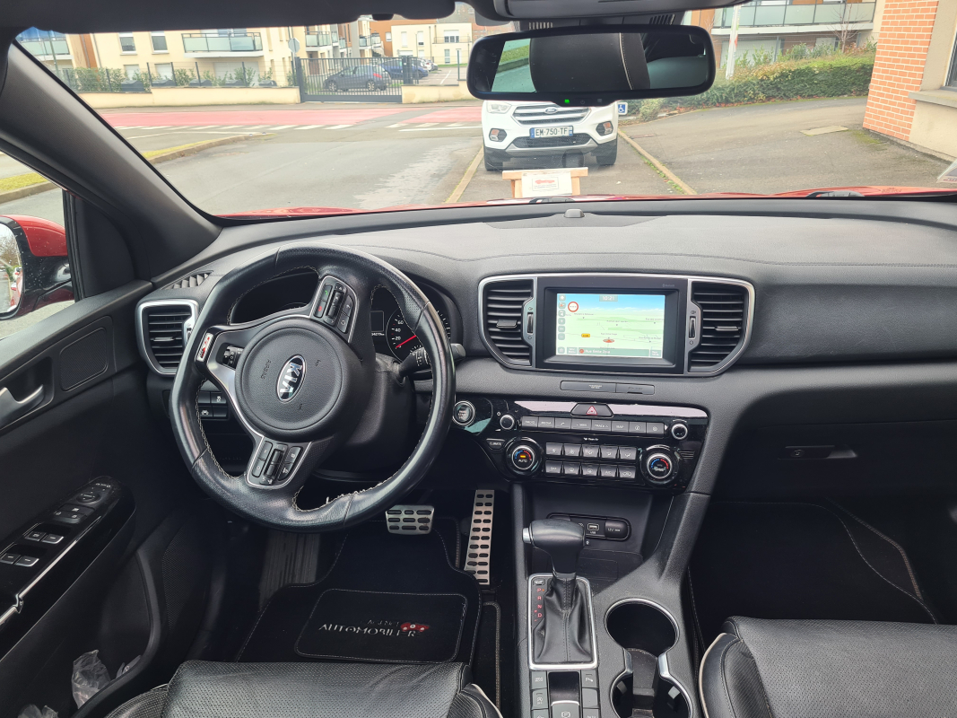 Kia Sportage — 12