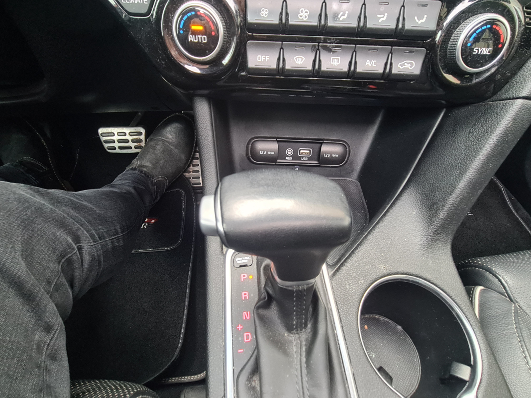 Kia Sportage — 17