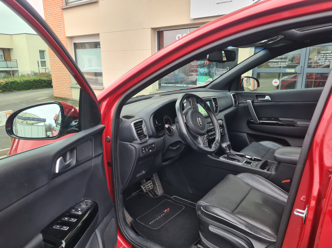 Kia Sportage — 10