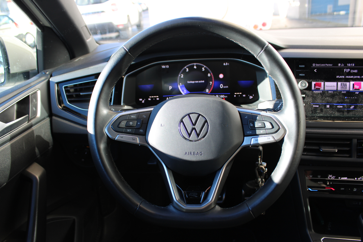 Volkswagen Polo — 14