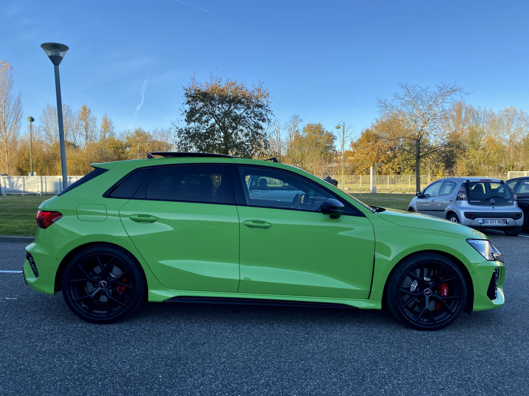 Audi RS3 sportback — 2
