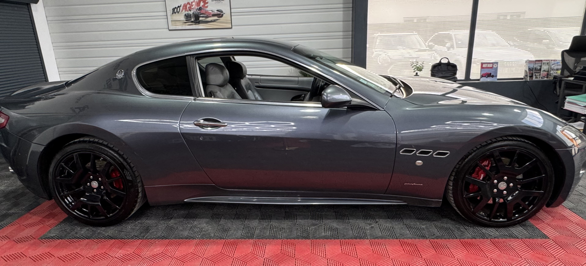 Maserati Granturismo — 12