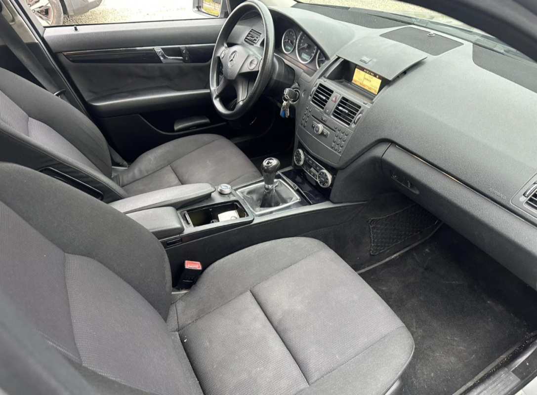 Mercedes Classe C — 12