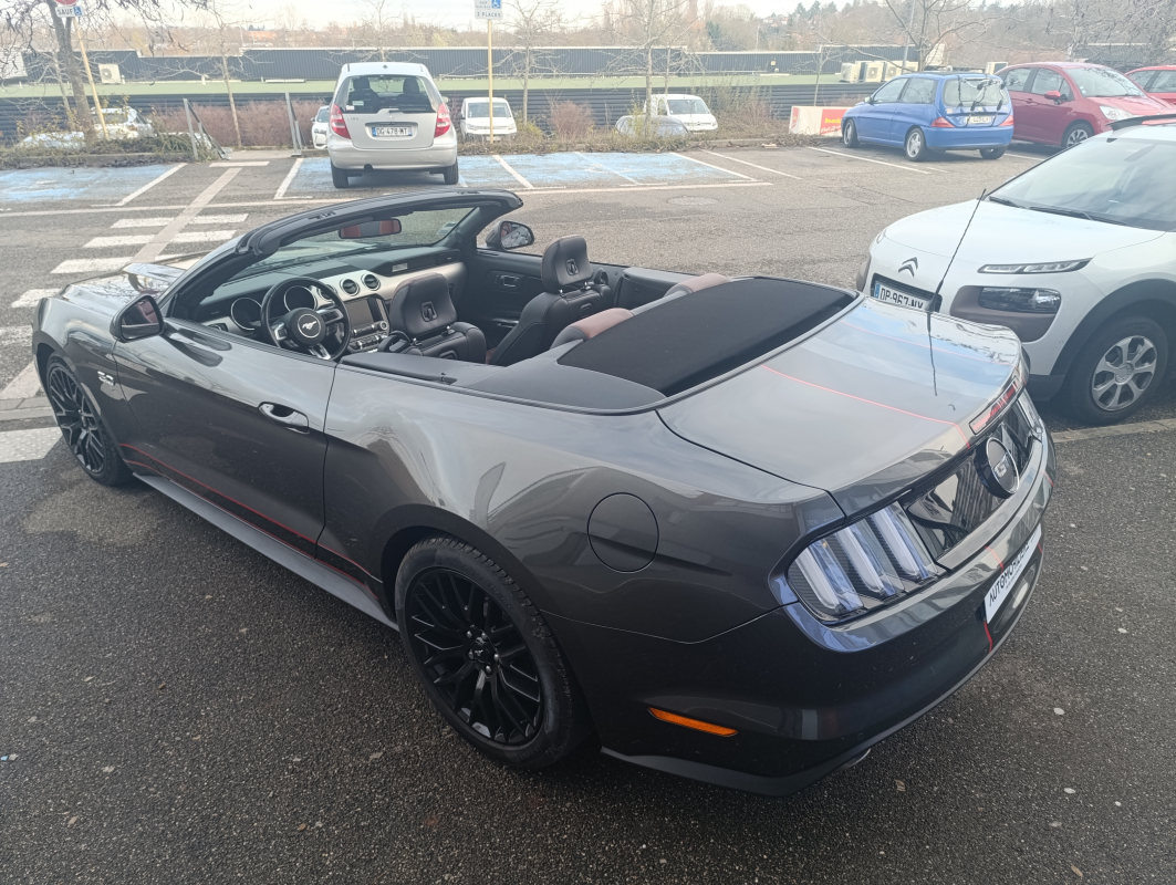 Ford Mustang Fastback — 8