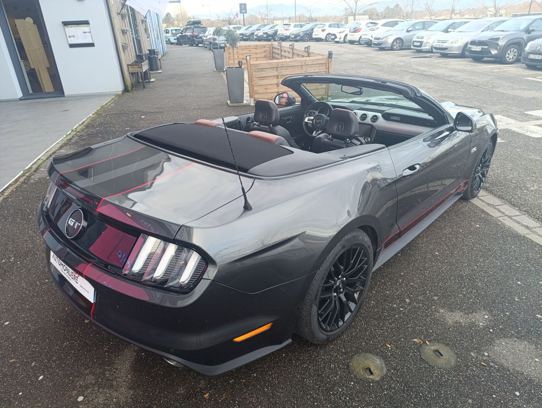 Ford Mustang Fastback — 12