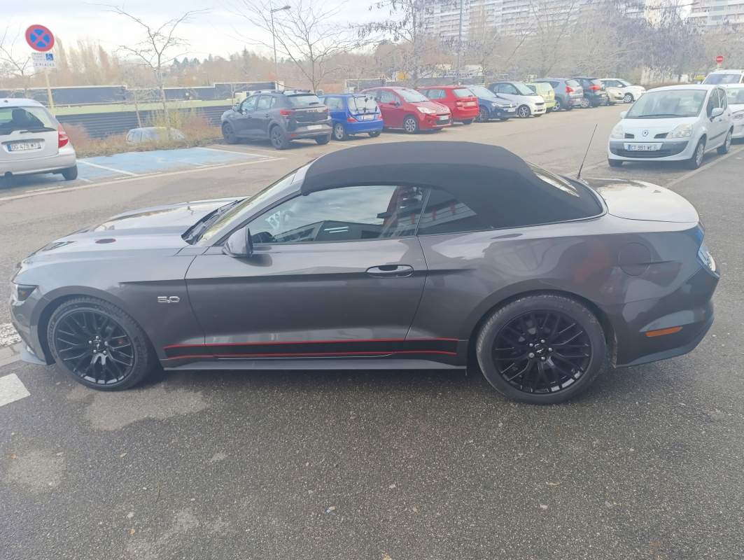 Ford Mustang Fastback — 6