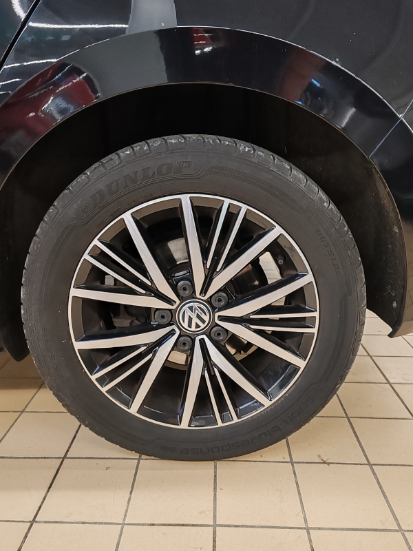 Volkswagen Golf Sportsvan — 23