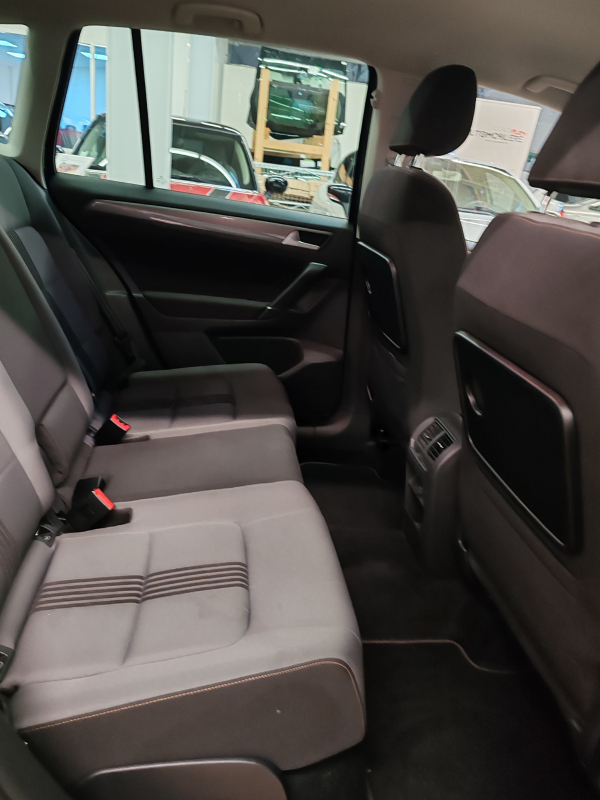 Volkswagen Golf Sportsvan — 17
