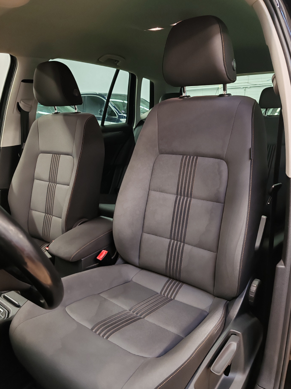 Volkswagen Golf Sportsvan — 12