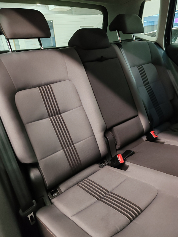 Volkswagen Golf Sportsvan — 15