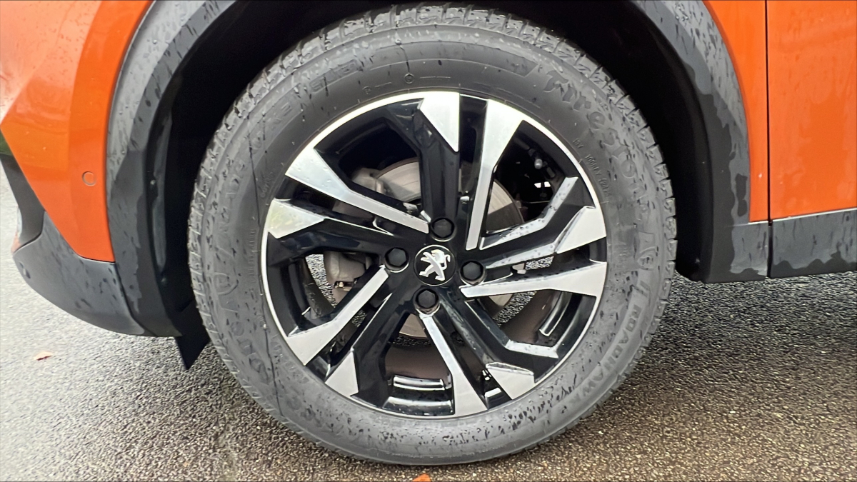 Peugeot 2008 — 12